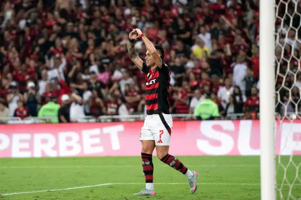 Rio de Janeiro, Rio de Janeiro, Brezilya - Haziran 01, 2025. Brezilya Şampiyonası için Maracana Stadyumu 'nda Flamengo x Fortaleza.                 