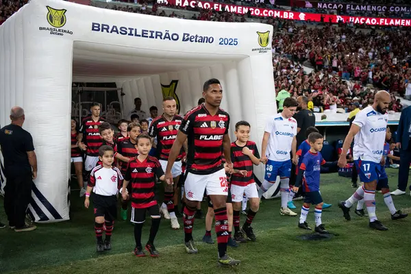 Rio de Janeiro, Rio de Janeiro, Brezilya - Haziran 01, 2025. Brezilya Şampiyonası için Maracana Stadyumu 'nda Flamengo x Fortaleza.                 