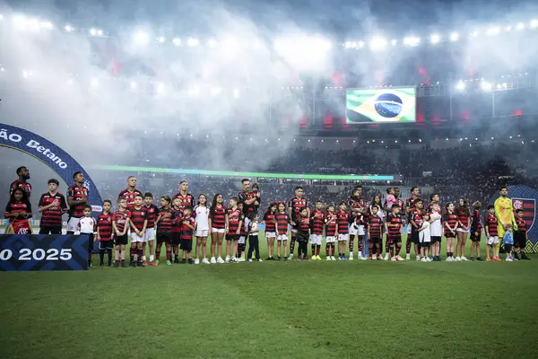 Rio de Janeiro, Rio de Janeiro, Brezilya - Haziran 01, 2025. Brezilya Şampiyonası için Maracana Stadyumu 'nda Flamengo x Fortaleza.                 