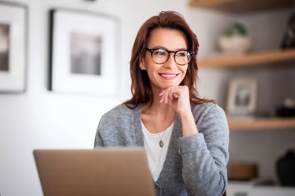 Attractive Woman Wearing Eyewear Casual Clothes While Working Home Business — Stockfoto