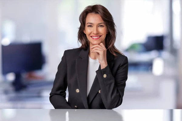 Portrait Attractive Businesswoman Sitting Office Mid Aged Professional Woman Wearing — Fotografia de Stock