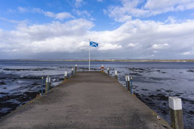 Blackness Tekne Kulübü 'nün rıhtımı, İskoçya, Blackness Körfezi.