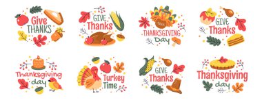 Sonbahar tabirleriyle sonbahar çıkartmaları. Hindi rostosu, portakal yaprağı, meşe palamudu, balkabağı pastası, hacı şapkası. Şükran Günü için el yapımı alıntılar ve tatil eşyaları.