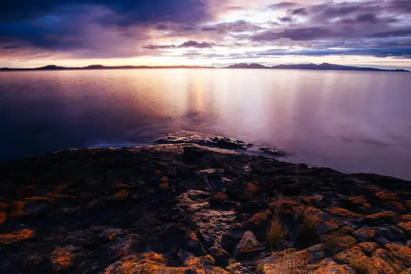 Freycinet Yarımadası Nın Swansea Tazmanya Avustralya Dan Yükselen Güneşine Doğru — Stok fotoğraf