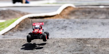 MELBOURNE, AUSTRALYA - 30 Ekim 2022 'de Keilor Offroad Circuit KEORCA' da düzenlenen Vintage Bash RC etkinliği