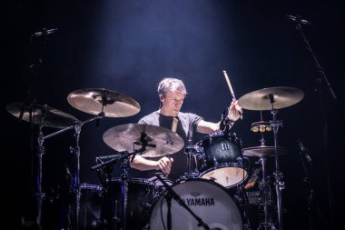 MELBOURNE, AUSTRALIA - NOVEMBER 30: Laurence 