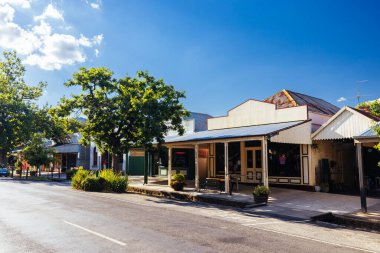 YACKANDANDAH, AUSTRALIA- DECEMBER 31 2022: The historic gold mining town of Yackandandah on a warm summers evening in rural country Victoria, Australia