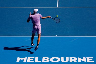 MELBOURNE, AUSTRALIA - JANUARY 22: Hubert Hurkacz of Poland plays Sebastian Korda of USA in the 4th round of the 2023 Australian Open at Melbourne Park on January 22, 2023 in Melbourne, Australia.