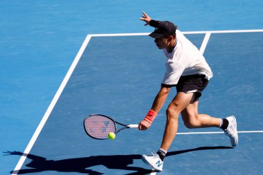 MELBOURNE, AUSTRALIA - JANUARY 23: Ben Shelton of USA plays J.J. Wolf of USA in the 4th round on day 8 of the 2023 Australian Open at Melbourne Park on January 23, 2023 in Melbourne, Australia.