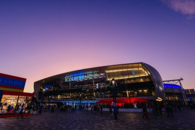 MELBOURNE, AUSTRALIA - JANUARY 24: Twilight on day 9 of the 2023 Australian Open at Melbourne Park on January 24, 2023 in Melbourne, Australia.