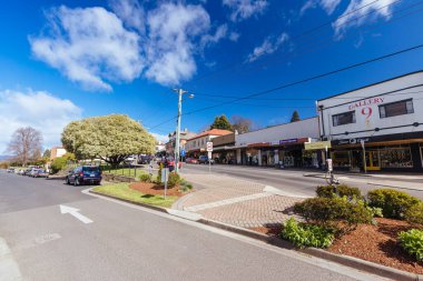 DELORAINE, AUSTRALIA - SEPTEMBER 12 2022: The rural historic town of Deloraine on a cold spring day near Launceston in Tasmania, Australia