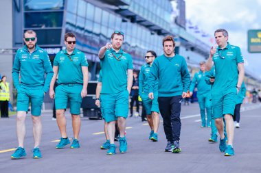 MELBOURNE, AUSTRALYA - 29 Mart 2023 Avustralya Formula 1 Grand Prix 'sinden önce İspanya' dan Fernando Alonso