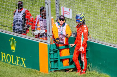 MELBOURNE, AUSTRALIA - 31 Mart 2023 Avustralya Formula 1 Grand Prix 'sinde F2' de Prema Racing 'den Oliver Bearman