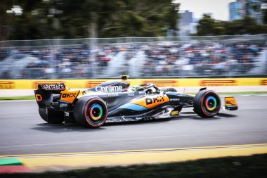 MELBOURNE, AUSTRALIA - 31 Mart: İngiltere 'den Lando Norris Avustralya' nın Melbourne kentindeki Albert Park 'taki 2023 Avustralya Grand Prix' sinde McLaren MCL36 'yı sürüyor