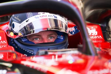 MELBOURNE, AUSTRALIA - 31 Mart: Valtteri Bottas Avustralya 'nın Melbourne kentindeki Albert Park' ta düzenlenen 2023 Avustralya Grand Prix 'sinde Alfa Romeo F1 C43 Ferrari' yi kullanıyor.