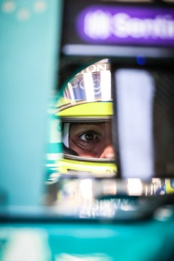 MELBOURNE, AUSTRALIA - 31 Mart: İspanyol Fernando Alonso, Avustralya 'nın Melbourne kentindeki Albert Park' ta 2023 Avustralya Grand Prix 'sinde Aston Martin AMR23 Mercedes kullanıyor.