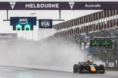 MELBOURNE, AUSTRALYA - 31 Mart 2023 Avustralya Formula 1 Grand Prix 'inde F2' de Hitech Nabız-Sekiz Isack Hadjar