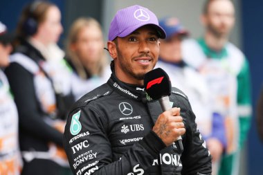 MELBOURNE, AUSTRALIA - Büyük Britanya 'dan Lewis Hamilton, Avustralya' nın Melbourne kentindeki Albert Park 'ta düzenlenen 2023 Avustralya Grand Prix' sinde üçüncü oldu.
