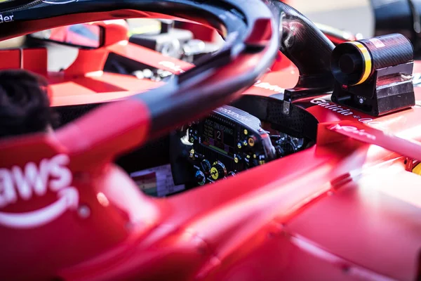 メルボルン オーストラリア エイプリル社2 Scuderia Ferrariは 2023年4月2日にオーストラリア メルボルンで開催されるアルバート パークで開催される2023年オーストラリアグランプリのレース開始前に発表されました — ストック写真