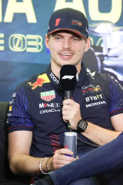 MELBOURNE, AUSTRALIA - 30 Mart 2023 Avustralya Formula 1 Grand Prix 'inde düzenlenen basın toplantısında Hollanda' dan Max Verstappen