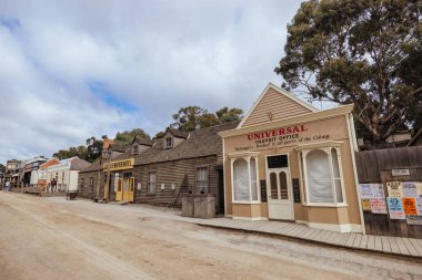 SOVEREIGN HILL, AUSTRALIA - 17 Nisan: Sovereign Hill, 17 Nisan 2023 tarihinde Avustralya 'nın Ballarat kentindeki bir altına hücum kasabasının atmosferini yeniden inşa eden bir açık hava müzesidir.