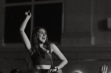 Avustralyalı müzik grubu Holy Holy Holy 'nin 5 Mayıs 2023' te Melbourne, Avustralya 'daki The Northcote Theatre' da gerçekleştirdiği Messed Up ulusal turnesinin hayranları.