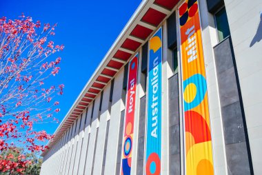 Avustralya Kraliyet Nanesi Binası Canberra, ACT, Avustralya 'da güneşli bir öğleden sonra