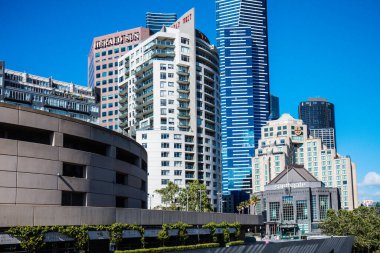 MELBOURNE, AUSTRALYA - 31 Ekim 2021: Melbourne CBD 'de Melbourne, Victoria, Avustralya' daki Southbank 'tan yapı ve mimari detay