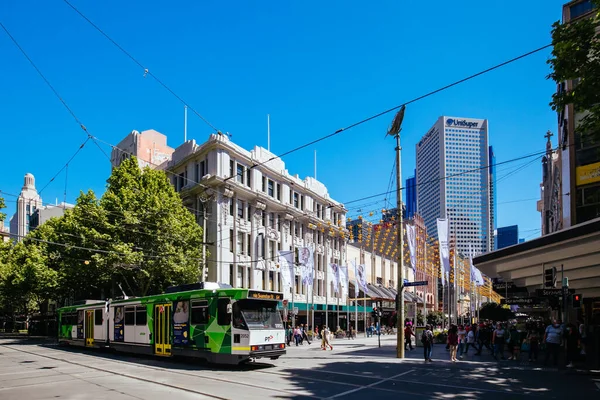 Melbourne Rakousko Října 2021 Tramvaje Podél Swanston Poblíž Bourke Melbourne — Stock fotografie