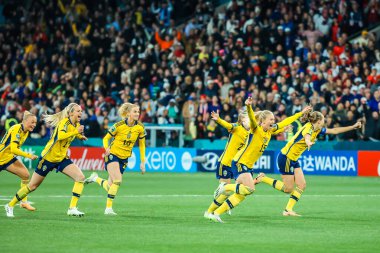 MELBOURNE, AUSTRALIA - 06 Ağustos 2023 tarihinde Melbourne Dikdörtgen Stadyumu 'nda düzenlenen FIFA Dünya Kadınlar Kupası' nda oynanan penaltı atışında İsveç ABD 'yi yenmesini kutladı.
