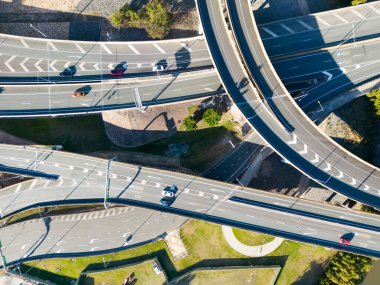 Brisbane, Queensland, Avustralya 'da Windsor' da açık bir kış gününde Bowen Hills Kavşağı