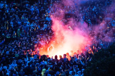 MELBOURNE, AUSTRALIA - 12 AUG: Avustralya - Avustralya Yeni Zelanda FIFA Dünya Kupası 'nda Avustralya Matildas - Fransa Les Bleus maçını izleyen kalabalık ile Melbourne Fan Festivali' nin genel görünümü