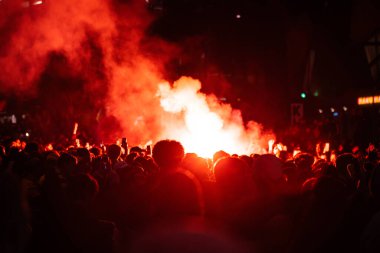 MELBOURNE, AUSTRALIA - 12 AUG: Avustralya - Avustralya Yeni Zelanda FIFA Dünya Kupası 'nda Avustralya Matildas - Fransa Les Bleus maçını izleyen kalabalık ile Melbourne Fan Festivali' nin genel görünümü
