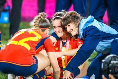 SYDNEY, AUSTRALIA - 20 AĞUSTRALIA: İspanyol oyuncular 20 Ağustos 2023 'te Avustralya Yeni Zelanda Stadyumu' nda oynanan FIFA Kadınlar Dünya Kupası finalinde İngiltere 'yi yendikten sonra kutladılar.