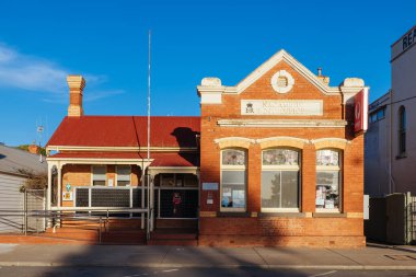 NAGAMBIE, AUSTRALYA - 25 Eylül 2023: Goulburn Valley, Victoria, Avustralya 'daki Nagambie kasabasının geç bahar öğleden sonra manzarası