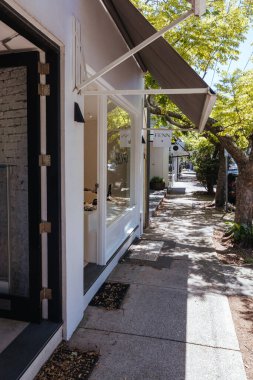 SYDNEY, AUSTRALYA - Oxford Caddesi yakınlarındaki Paddington bölgesi Sydney, New South Wales, Avustralya 'da bir sonbahar öğleden sonra