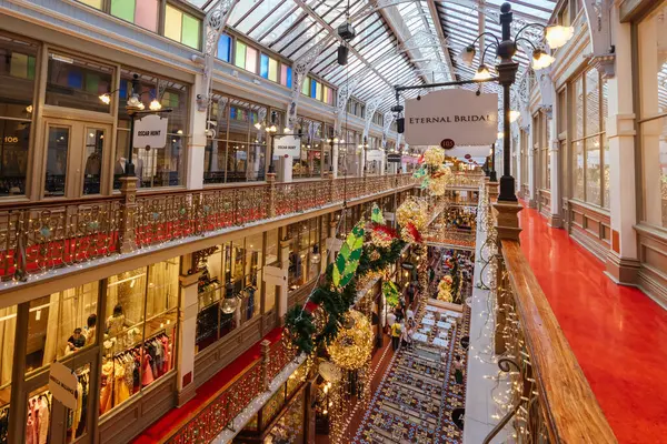 Sydney Austrália 2023 Strand Arcade Com Luzes Decorações Natal Meio Imagem De Stock