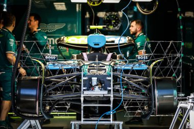 MELBOURNE, AUSTRALIA - 21 Mart: Aston Martin Aramco F1 Ekibi Avustralya 'nın Melbourne kentindeki Albert Park' ta 2024 Avustralya Grand Prix 'inde