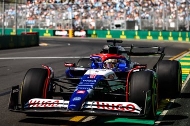 MELBOURNE, AUSTRALIA - 22 Mart: Avustralyalı Daniel Ricciardo, Melbourne 'daki Albert Park' taki 2024 Avustralya Grand Prix 'sinde VCARB 01 numaralı Visa Cash App Formula 1 takımını kullanıyor.