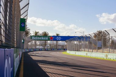 MELBOURNE, AUSTRALYA - 20 Mart: Avustralya 'nın Melbourne kentindeki Albert Park' ta 2024 Avustralya Grand Prix 'sinden önceki yol atmosferi