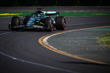 MELBOURNE, AUSTRALIA - 23 Mart: Kanada 'dan Lance Stroll Avustralya' nın Melbourne kentindeki Albert Park 'ta 2024 Avustralya Grand Prix' sinde Aston Martin AMR24 Mercedes sürüyor