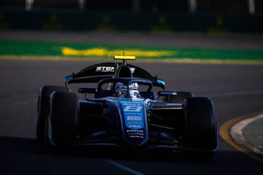 MELBOURNE, AUSTRALYA - 22 Mart: ABD 'den Juan Manuel Correa ve Avustralya' nın Melbourne kentinde Albert Park 'ta düzenlenen 2024 Formula 2 Avustralya Grand Prix elemeleri sırasında Lucas Oil