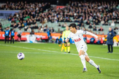 22 Mayıs 2024 'te Melbourne Kriket Sahası' nda oynanan Küresel Futbol Haftası sırasında Tottenham Hotspur 'un oğlu Heung Min, Newcastle United ile oynarken,