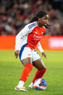 MELBOURNE, AUSTRALIA - 24 Mayıs: Arsenal Women FC 'den Vivienne Lia, 24 Mayıs 2024 tarihinde Avustralya' nın Melbourne kentinde düzenlenen Küresel Futbol Haftası 'nda A-League All-Stars Women takımına karşı mücadele etmektedir.