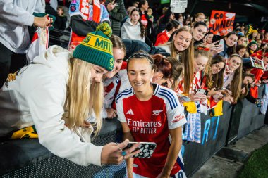 MELBOURNE, AUSTRALIA - 24 Mayıs 2024 tarihinde Marvel Stadyumu 'nda oynanan Küresel Futbol Haftası' nda A-League All-Stars Women takımını yenen Arsenal Women FC 'den Caitlin Foord