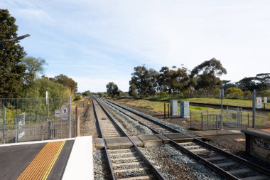 Victoria, Avustralya 'da sakin bir kış gününde Little River tren istasyonu.