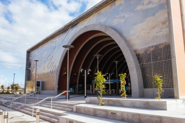 MELBOURNE, AUSTRALYA - 18 Ağustos - Metro Tüneli projesi kapsamında inşa edilen Arden İstasyonu açılmadan önce ve test aşamasında. Kuzey Melbourne, Victoria, Avustralya 'da yer aldı ve