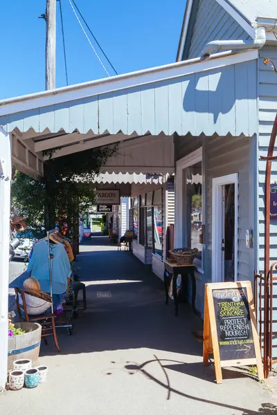 Stock image TRENTHAM, AUSTRALIA - FEBRUARY 02, 2024: The main street and classic architecture of Trentham on a cool summers day in Victoria, Australia