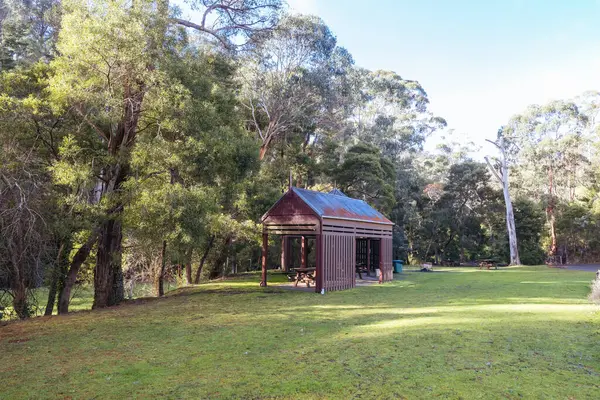 stock image BLACKWOOD, AUSTRALIA - JULY 28 2024: Landscape around Blackwood Mineral Springs Picnic Ground on a cool late winter morning in Blackwood, Victoria, Australia