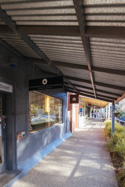 WARRANDYTE, AUSTRALYA - 11 Ağustos 2024: Victoria, Avustralya 'da bir kış gününde Warrandyte adlı ilginç turist kasabası